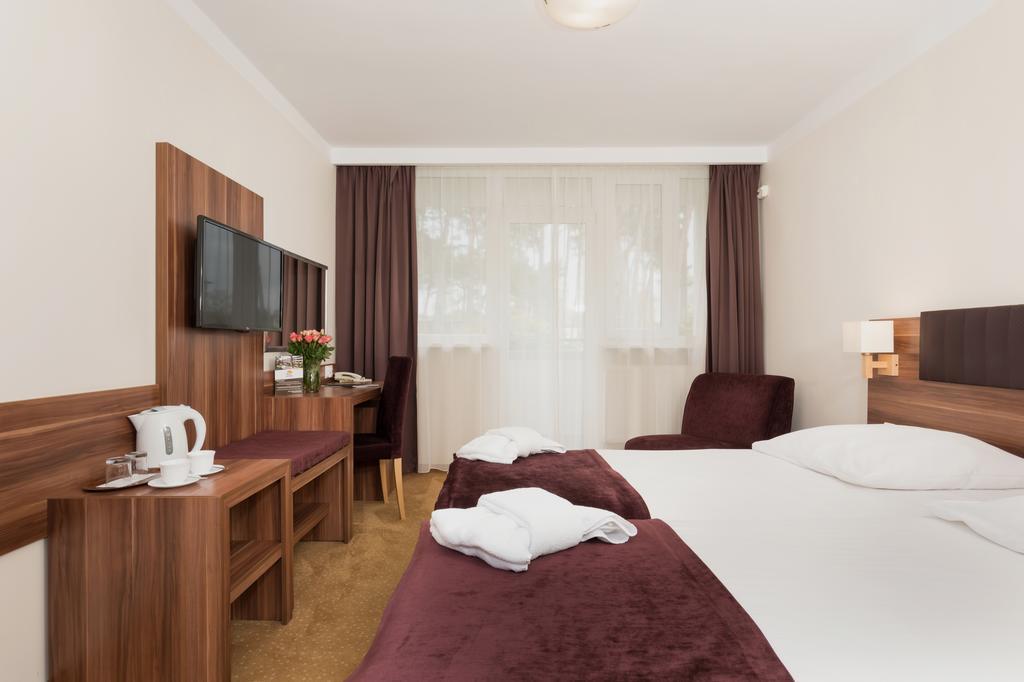 Jantar Medical Spa Dziwnówek Extérieur photo