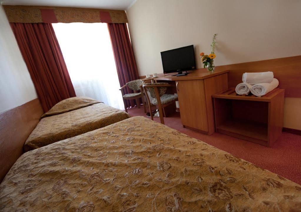 Jantar Medical Spa Dziwnówek Extérieur photo